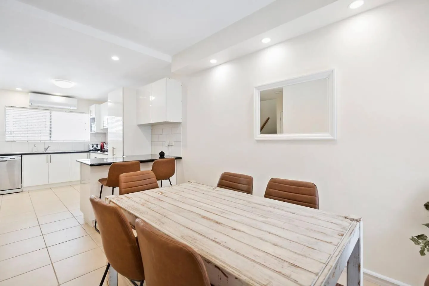 Sunalia - Dual-Storey Chic On Chevron Island Gold Coast