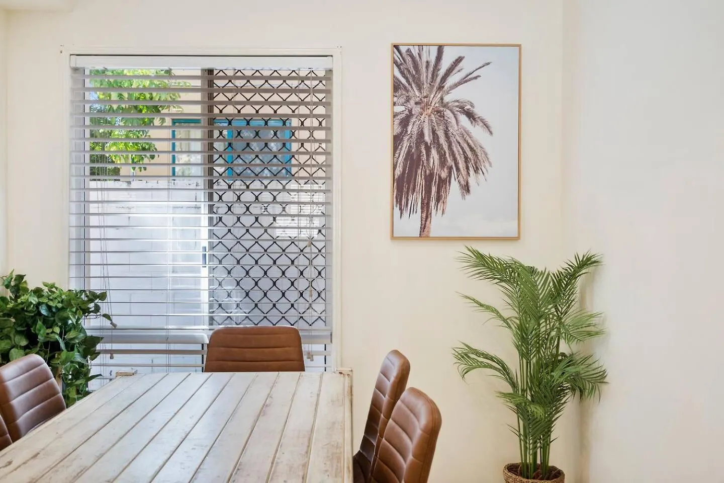 Sunalia - Dual-Storey Chic On Chevron Island Gold Coast